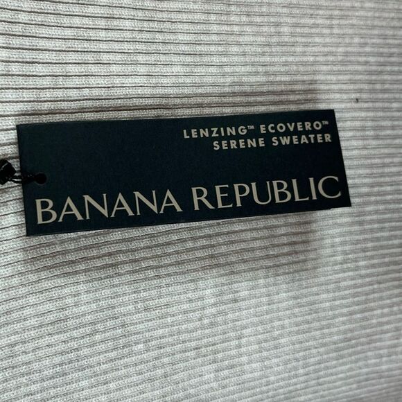 Banana Republic Women’s Lenzing Ecovero Serene Sweater Dress, V-Neck Size M, MWT - Picture 6 of 9